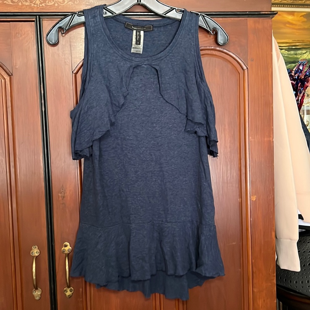 BCBGMAXAZARIA Cute Blue Cold Shoulder Ruffled Top Size Small